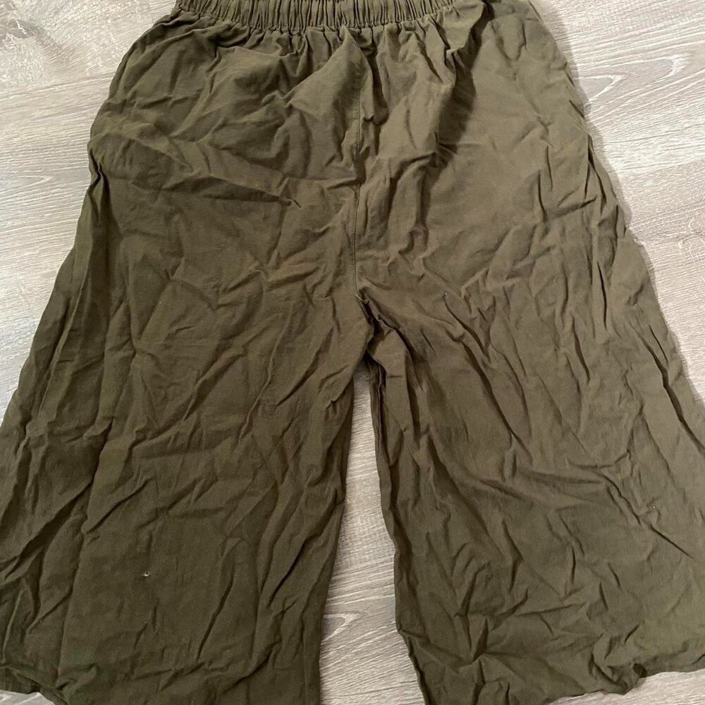 Green wide leg linen pants